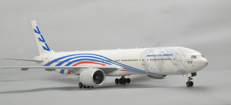 Самолёт "Боинг 777", 1:144