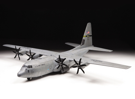 Военно-транспортный самолет С-130J, 1:72