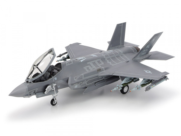 Истребитель Lockheed F-35A Lightning II, 1:48