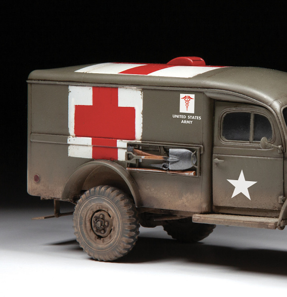 Американский армейский автомобиль WC-54 Медицинский, 1:35, [3711]