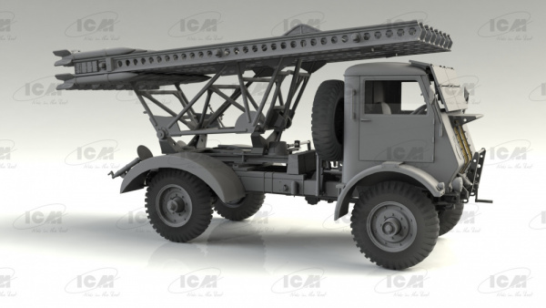 БМ-13-16 на шасси W.O.T. 8, Советская РСЗО II МВ, 1:35, [35591]
