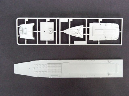 Советский тяжёлый атомный ракетный крейсер (ТАРКР) "Фрунзе", 1:700, [05708]