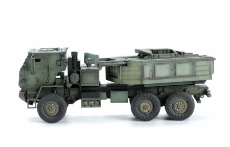 U.S. M142 HIMARS High Mobility Artillery Rocket System, 1:72, [72-004]