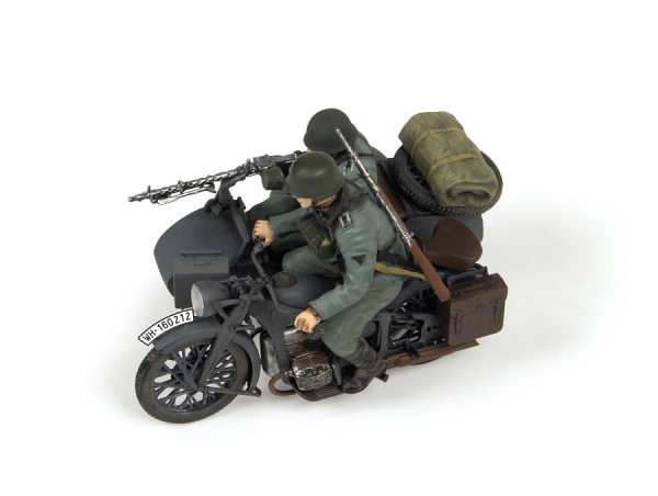 Немецкий мотоцикл Zündapp K800 с коляской и экипажем, 1:35, [3717]