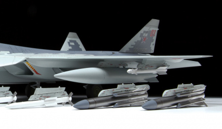 Российский истребитель пятого поколения Су-57, 1:48