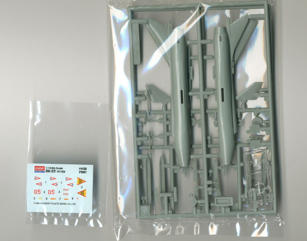 Самолет Су-22, 1/144