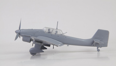 Немецкий бомбардировщик Юнкерс Ju-87B2, 1:72