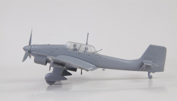 Немецкий бомбардировщик Юнкерс Ju-87B2, 1:72