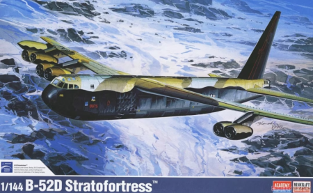 Авиация B-52D Stratofortress (1:144)