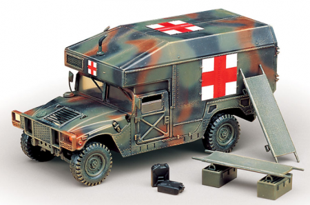 M997 MAXI AMBULANCE (1:35)