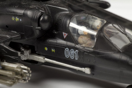 Российский многоцелевой ударный вертолет "Аллигатор", 1:72