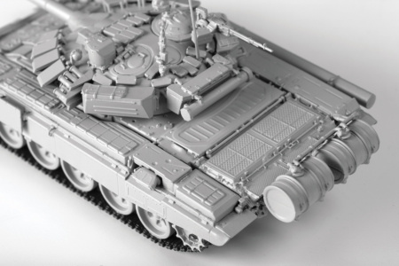 Российский основной боевой танк Т-72Б3