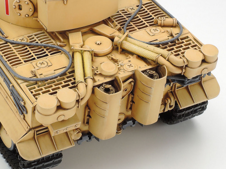 Танк Tiger I ранняя версия с одной фигурой, 1/35