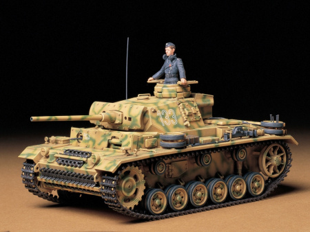 Танк T-III L + 1 фиг., 1/35