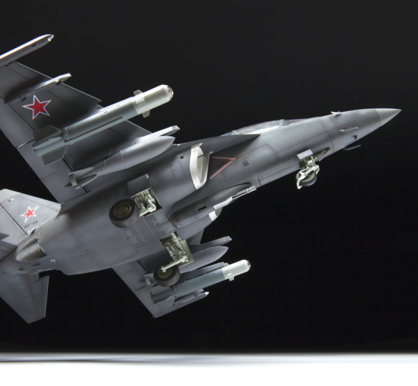 Российский лёгкий бомбардировщик Як-130, 1:48
