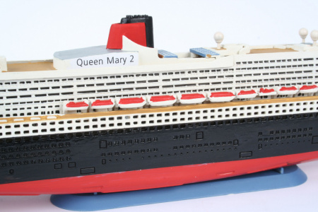 Лайнер Queen Mary 2, 1:1200, [05808]