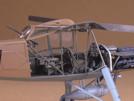 Самолет Storch Fi156C, 1/48