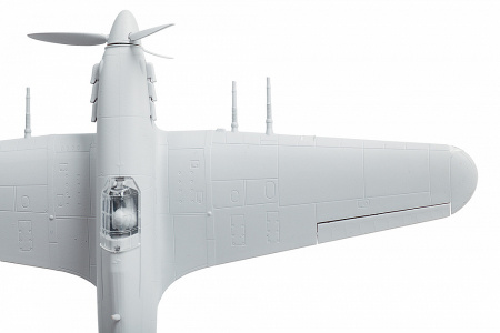 Британский истребитель "Хоукер Харрикейн IIC", 1:72