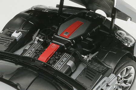 А/м Mercedes-Benz SLR McLaren 1/24