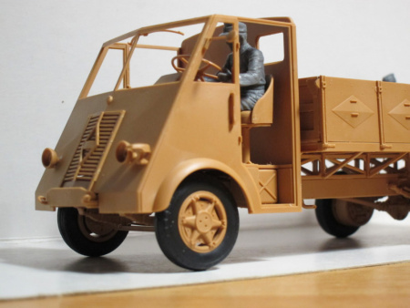 Группа армий «Центр» лето 1941 г. (Kfz.1, Typ L3000S, германская пехота (4 фигуры), германские водители (4 фигуры)), 1:35, (DS3502)