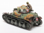 Французский легкий танк R35, с фигурой танкиста. Наборные траки.