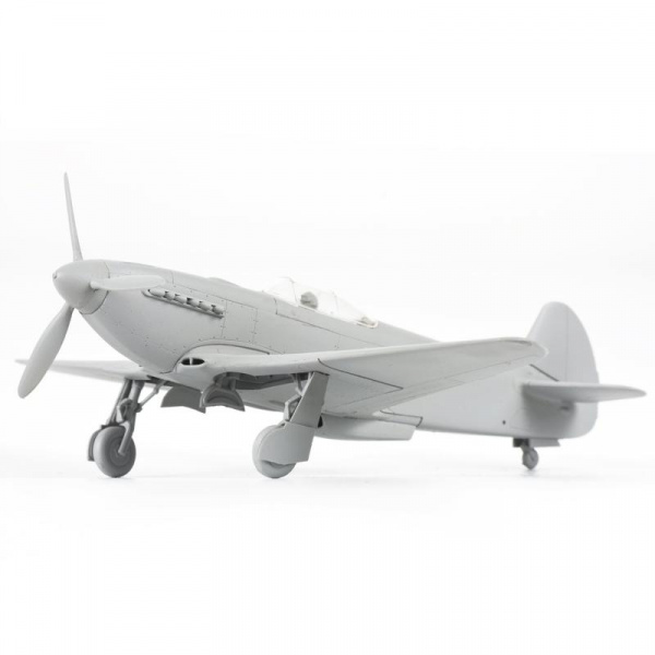 Советский истребитель Як-3, 1:72