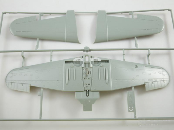 Авиация USMC SBD-1 Dauntless "Pearl Harbor" (1:48)