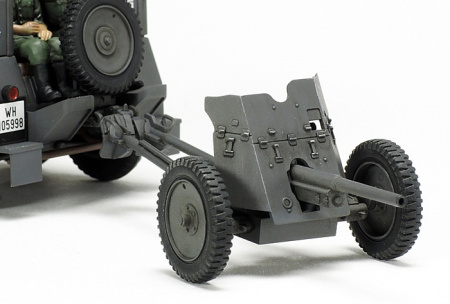 Немецкий грузовик 6*4 Truck Kfz.69 с 3,7см пушкой, 1/48