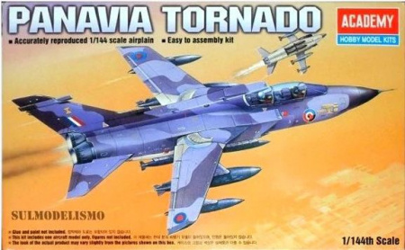 Самолет Panavia Tornado (1:144)