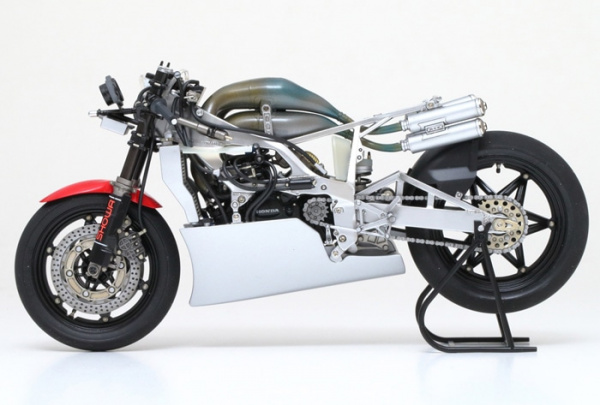 Мотоцикл Honda NSR500 ’84, 1:12