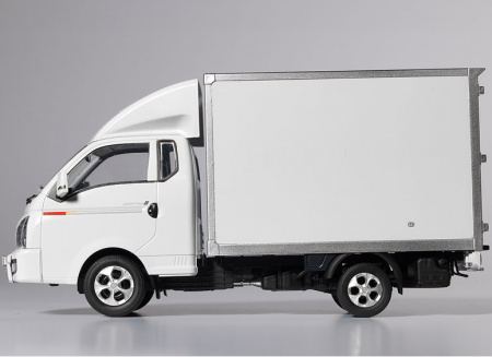 Автомобиль Hyundai Porter II Box Truck, 15145, 1:24