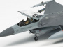 Самолет F-16 CJ Fighting Falcon w/Full Equipment 1/72